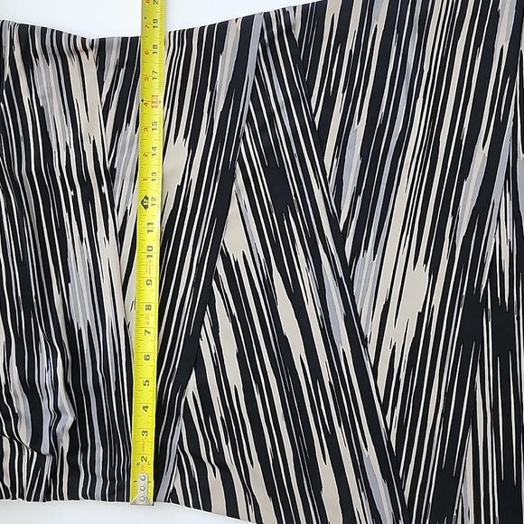 Connected Apparel Tiered Sheath Dress  Beige Black Stripes 1/2 Sleeves Size 16 - Picture 12 of 15